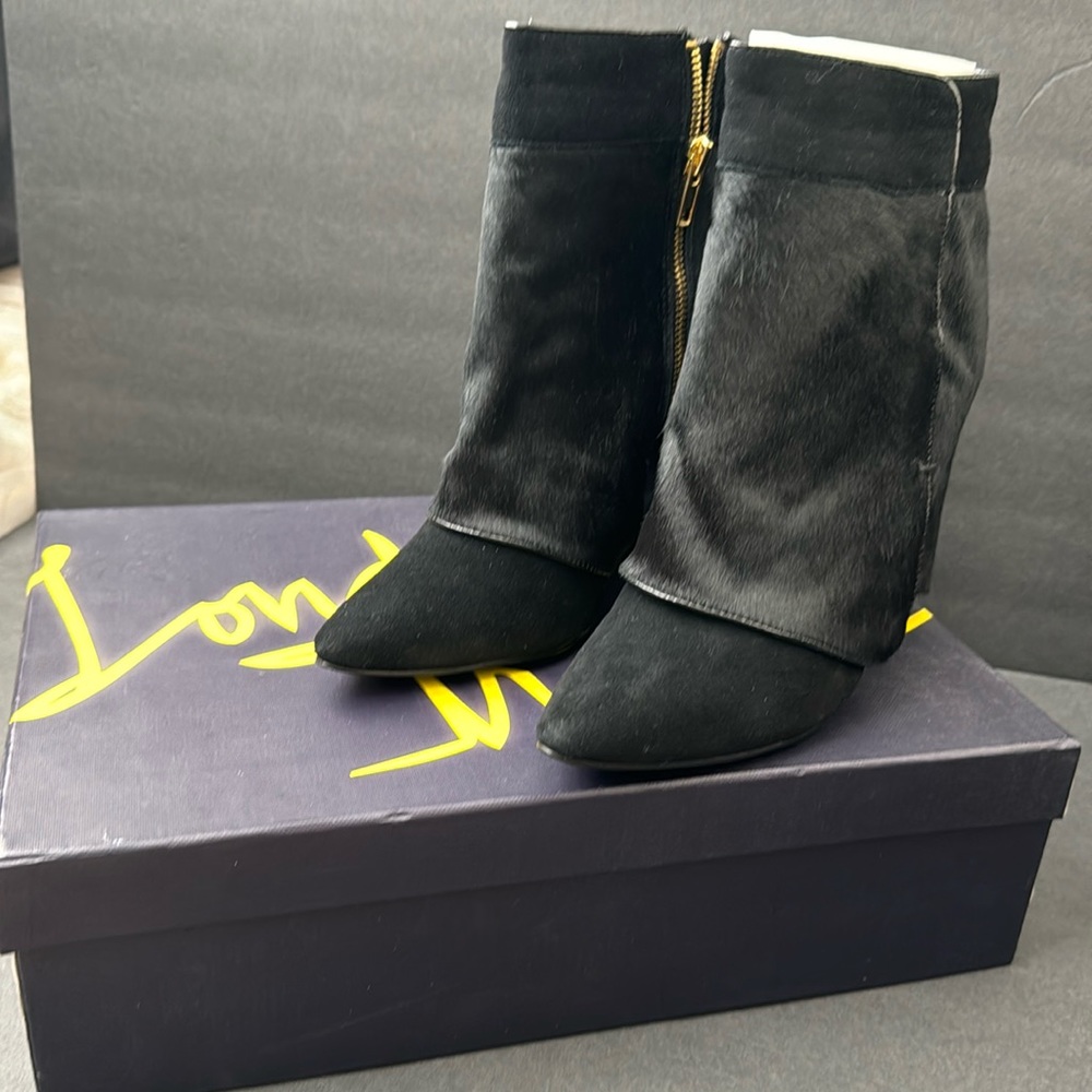 NIB London Trash Siri Suede and calf hair wedge Heel Boots Black Size 7 - Picture 4 of 12